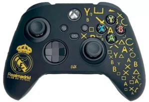 Защитный силиконовый чехол Silicone Case для геймпада Microsoft Xbox Wireless Controller FC Real Madrid